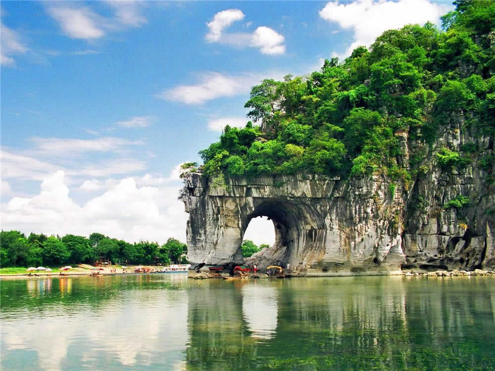 Best Day Tour of Guilin Essence Highlighs with Lunch
