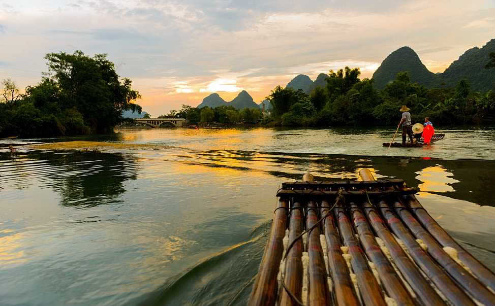 4 Days Guilin Li River Cruise Tour with Longji Rice Terrace