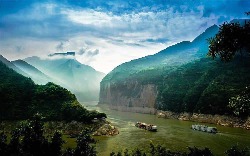 8 Days Beijing City with Yangtze River Cruise Tour Packages