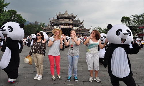 4 Days Chengdu, Qingchengshan & Dujiangyan Sightseeing Tour