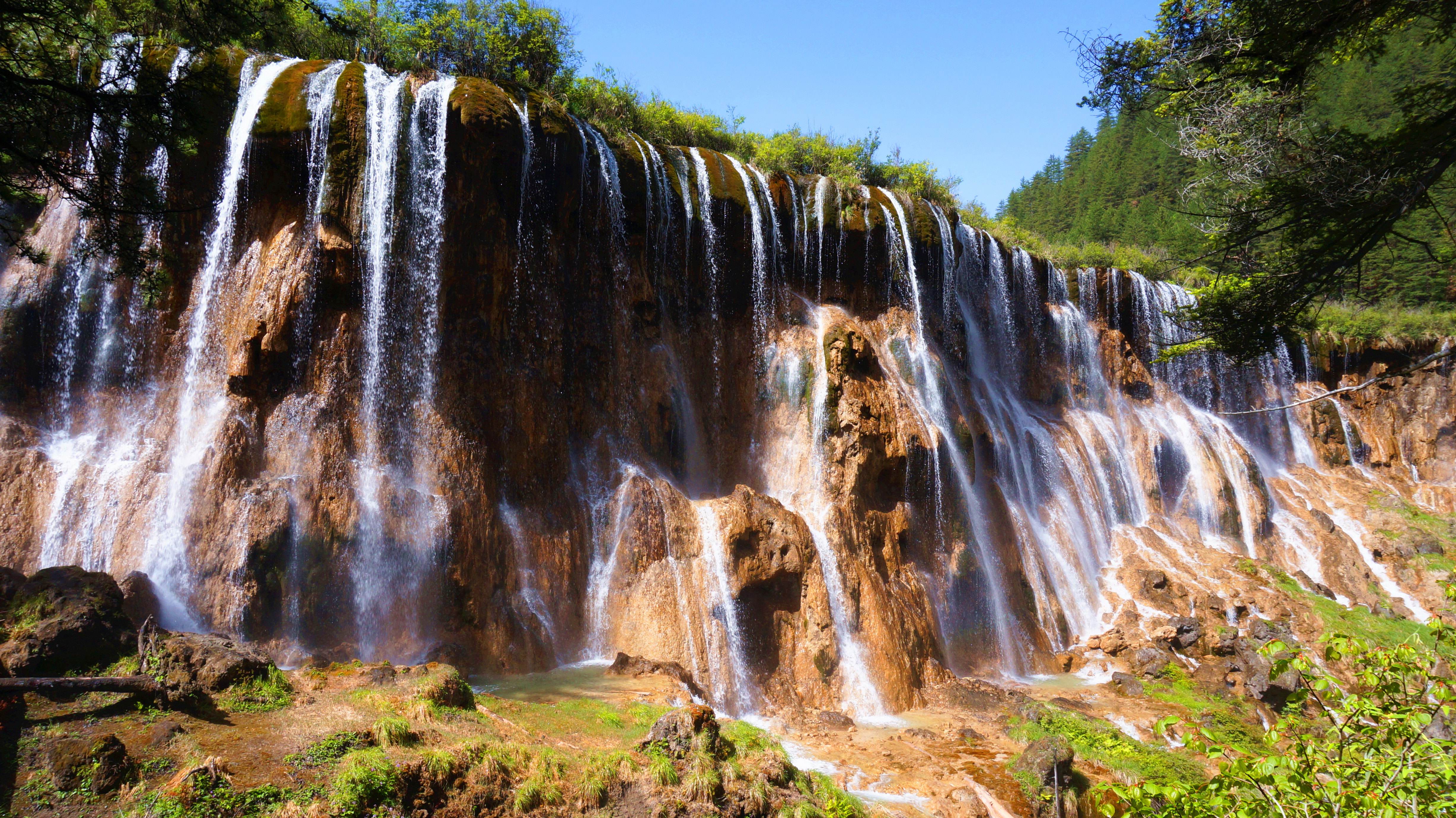 Nuorilang_Waterfall.jpg