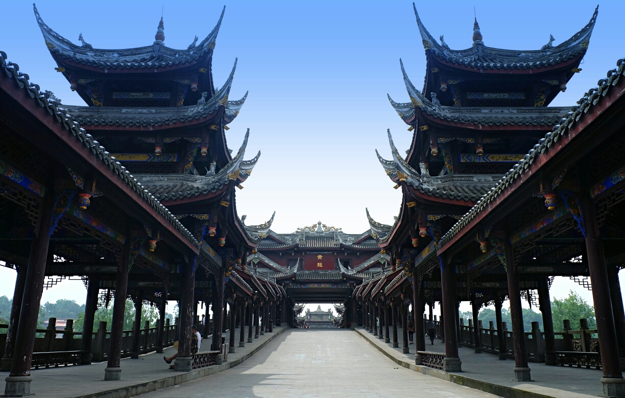 Huanglongxi_Ancient_Town_3.jpg
