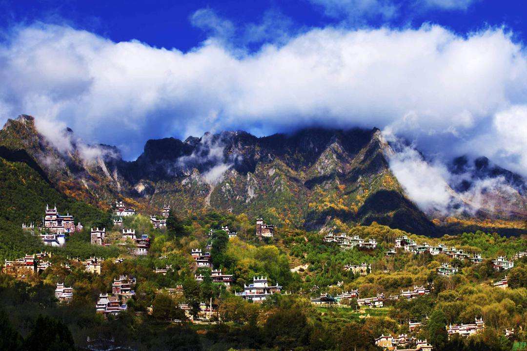 Jiarong_Tibetan_Village_1.jpg