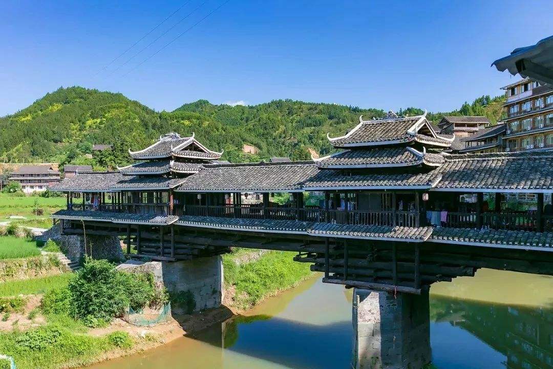 Sanjiang_Wind_Rain_Bridge_1.jpg