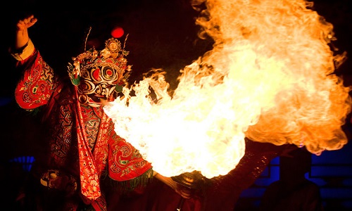 chinese-mask-changing-fire-breathing