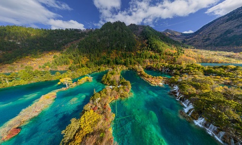 Jiuzhaigou-Lakes