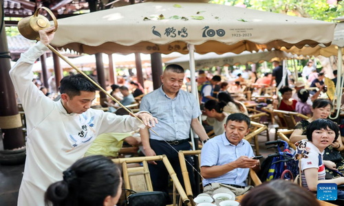 Chengdu-Teahouse