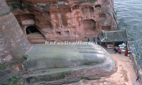 Leshan-Giant-Buddha-Feet Leshan-Giant-Buddha-Feet