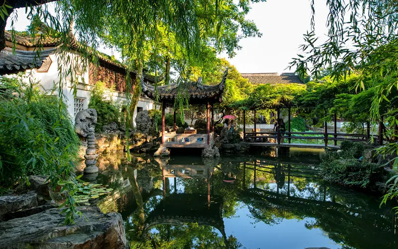 Lingering-Garden Lingering-Garden