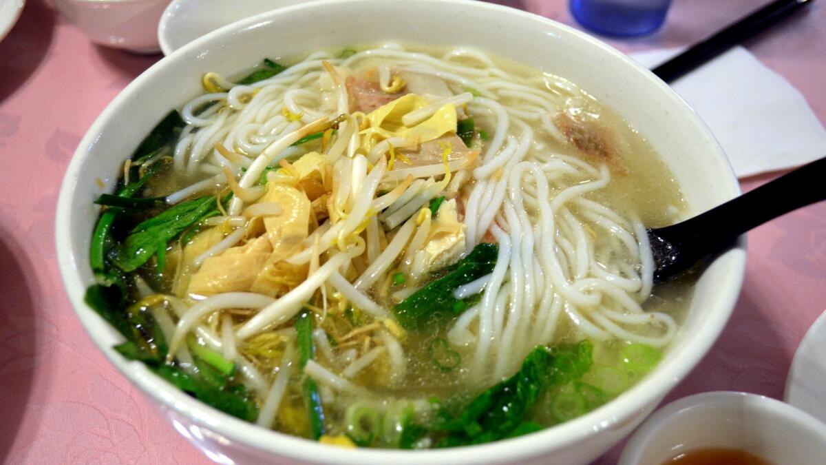 Cross-Bridge-Rice-Noodles Cross-Bridge-Rice-Noodles