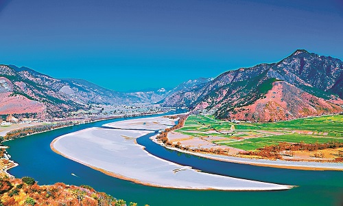 First-Bend-Of-The-Yangtze-River First-Bend-Of-The-Yangtze-River