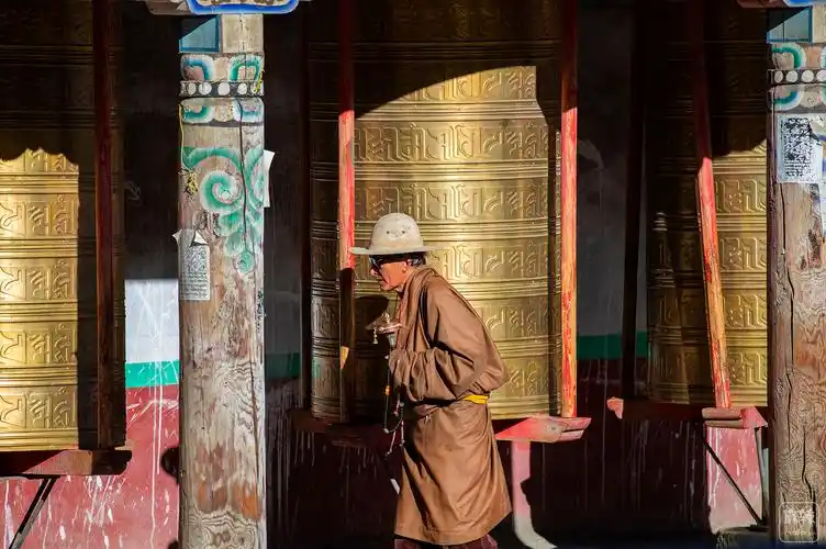 Tagong-Monastery-Kora-Walk Tagong-Monastery-Kora-Walk