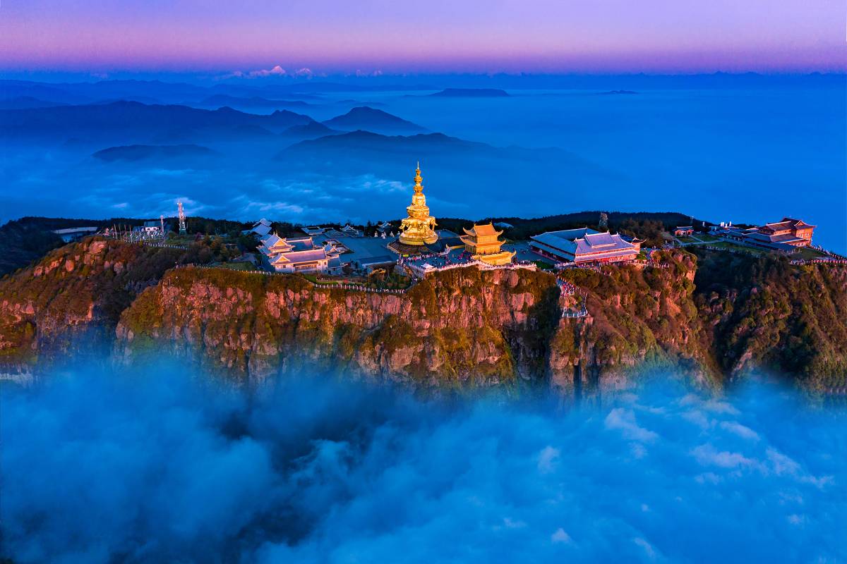 mount-emei mount-emei