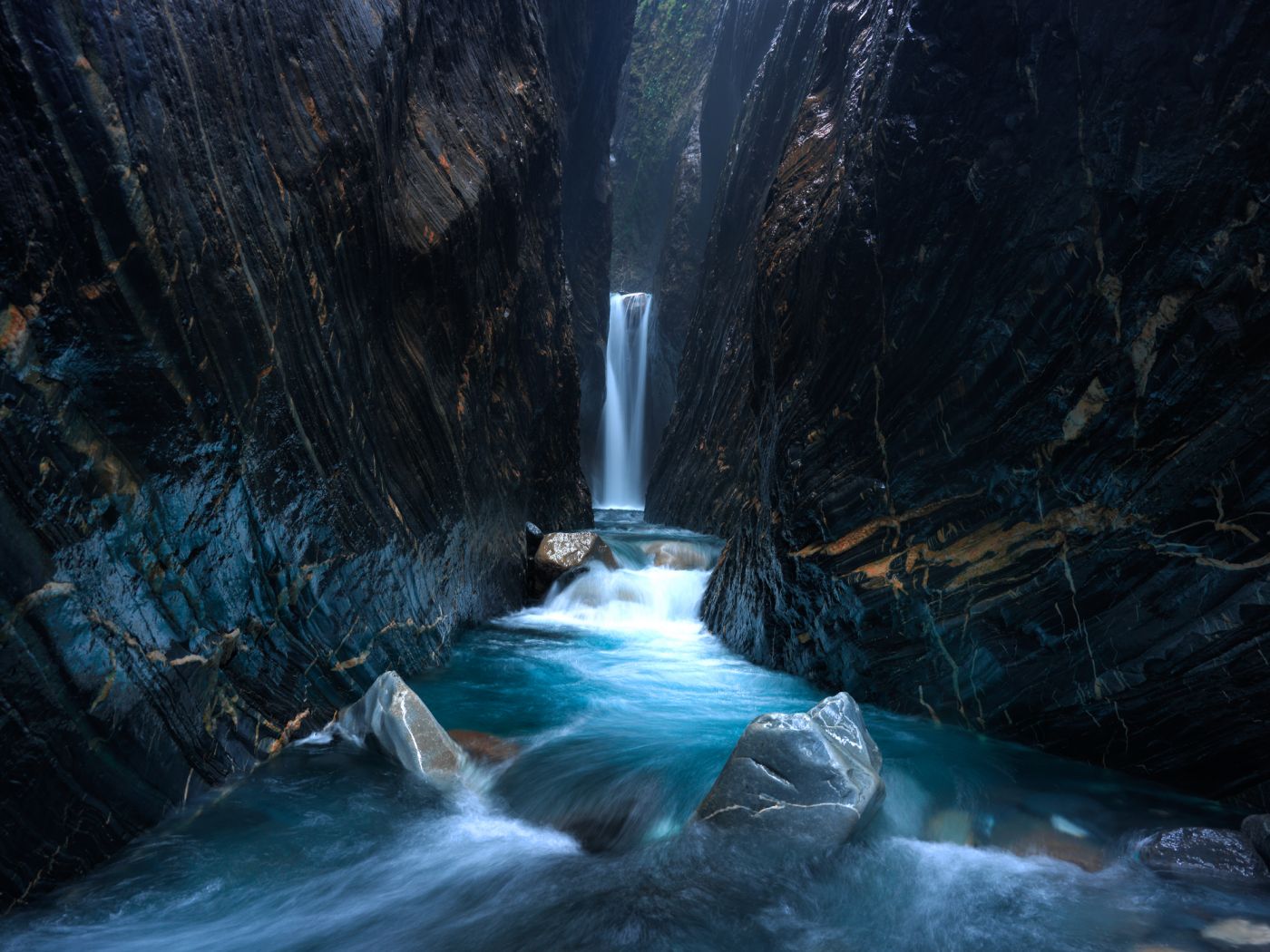 Huanglong-Scenic-Area-01 Huanglong-Scenic-Area-01