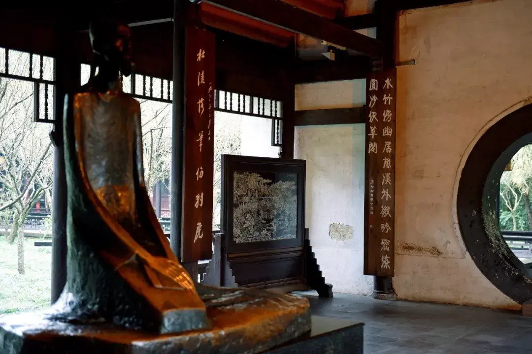 Grand-Lobby-01 Grand-Lobby-01