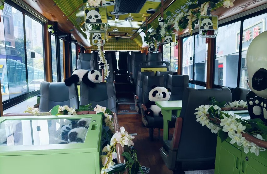 Panda-Bus-Panoramic-Tour-01 Panda-Bus-Panoramic-Tour-01