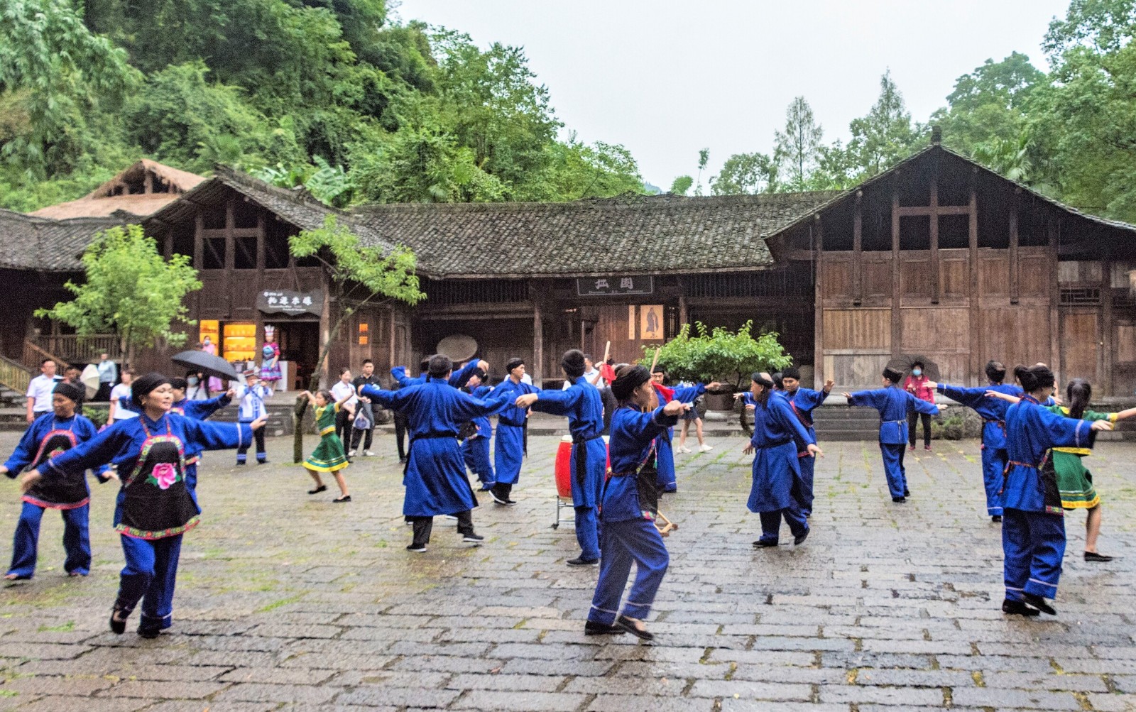 Tujia-Bai-Shou-Dance Tujia-Bai-Shou-Dance